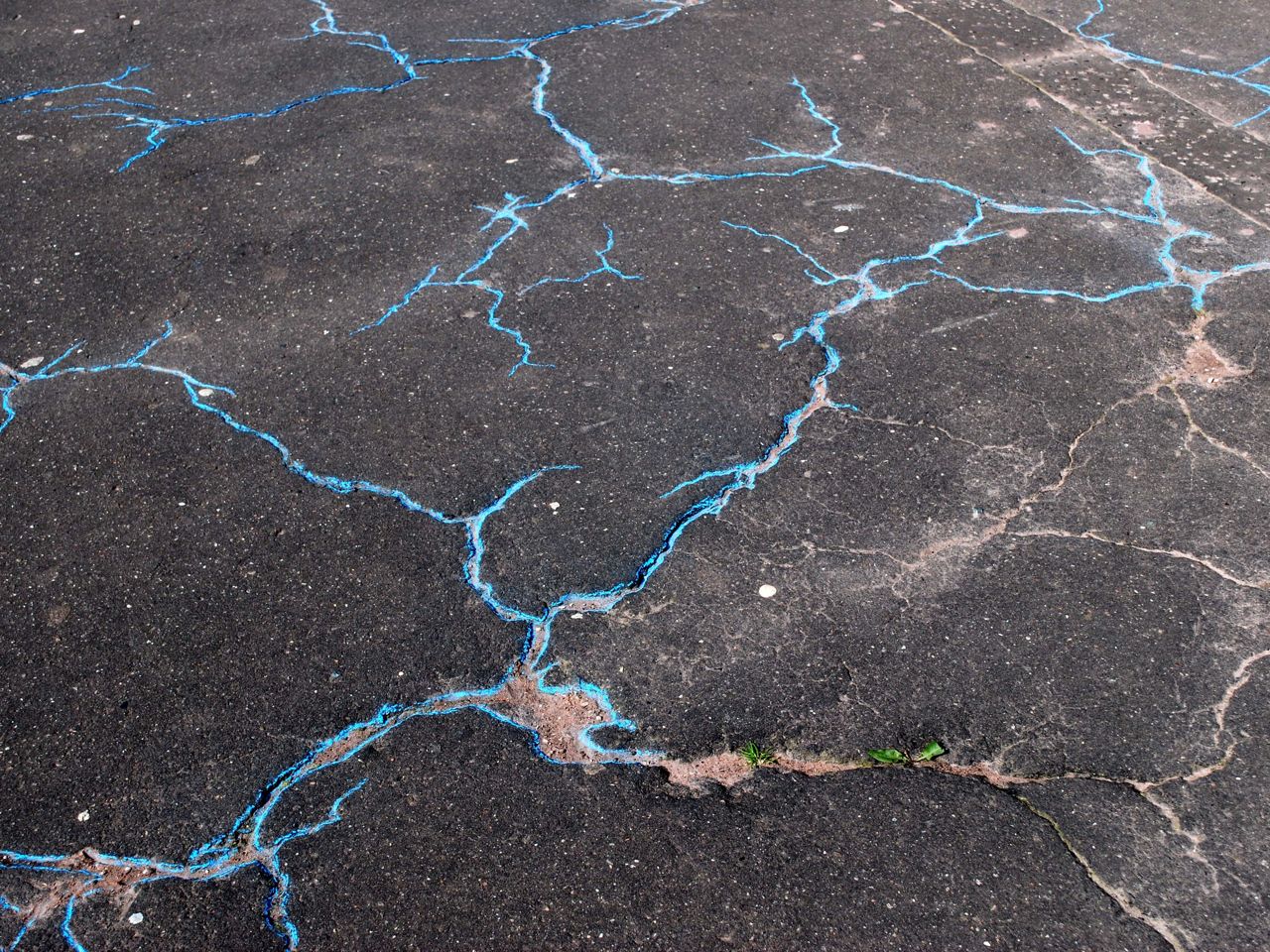 10-Untitled(Blue Chalk) Manchester, 2009